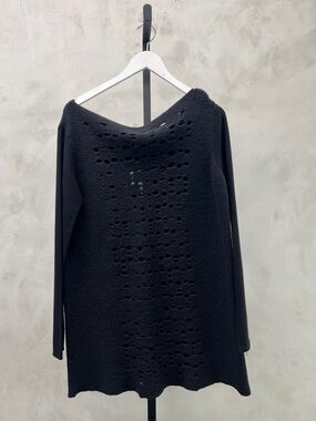 Sarah Pacini Black Textured Boatneck Tunic